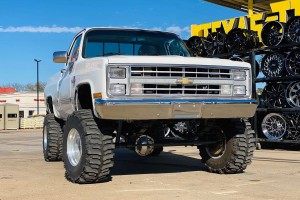 Chevrolet Blazer Suspension Lift Kit - Front + Rear - Rough Country - 6 Inch + N3 Series Shocks - '87-'91 Chevrolet Blazer Suspension Lift Kit - Front + Rear - Rough Country - 6 Inch + N3 Series Shocks - '87-'91